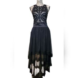 bebe Elegant Black Lace High-Low Evening Gown Size 10 NWT